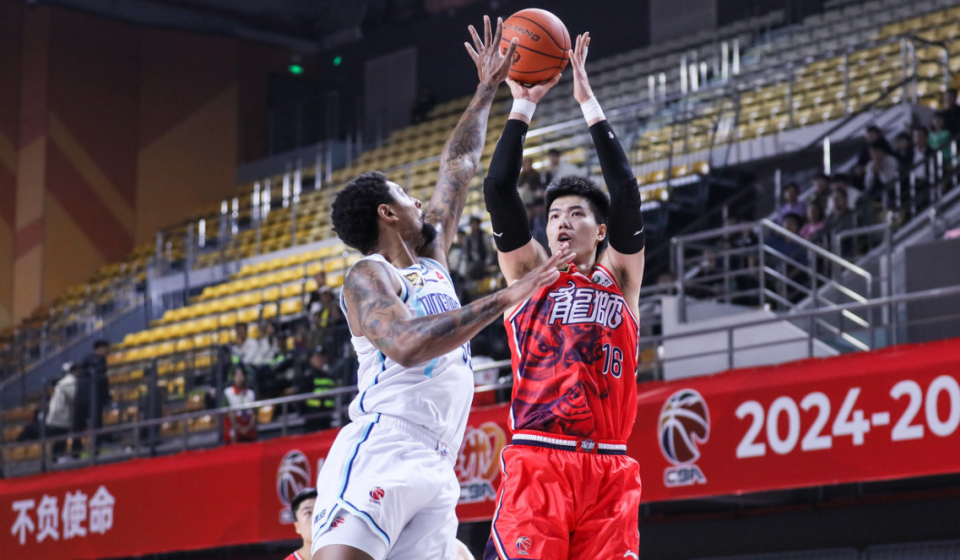 徐昕会回到, 频道的采访, vJAhb