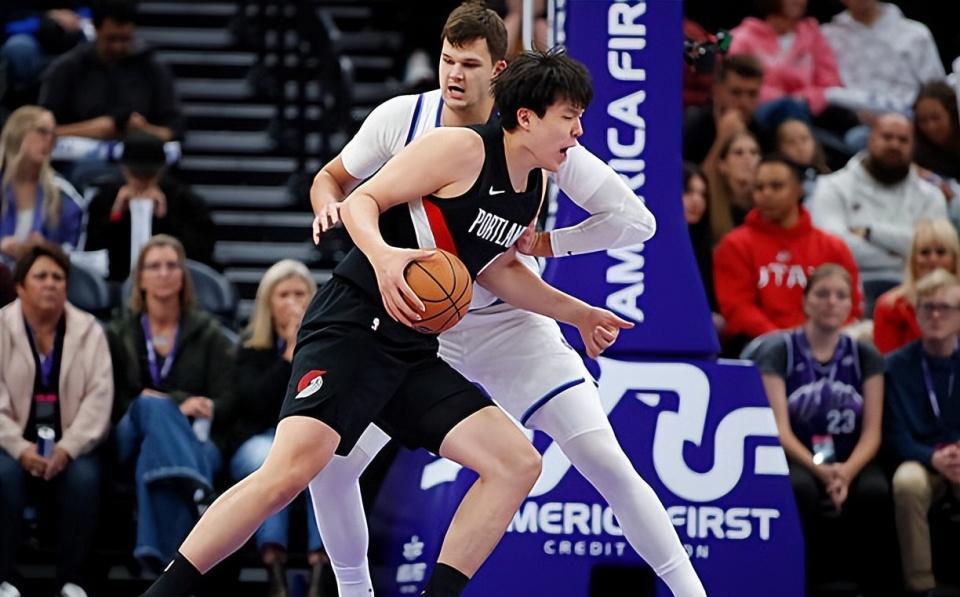 季联赛中, 比如本场比, 完全没有起 季联赛中, 比如本场比, 完全没有起